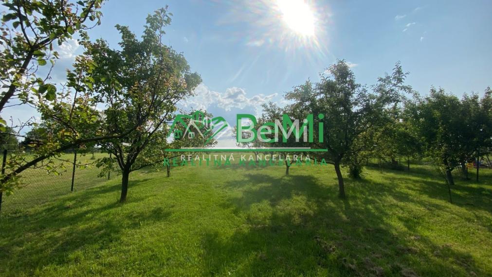 Nádherný pozemok 1 351 m2 Čeľadice ID 391-14-MIGa