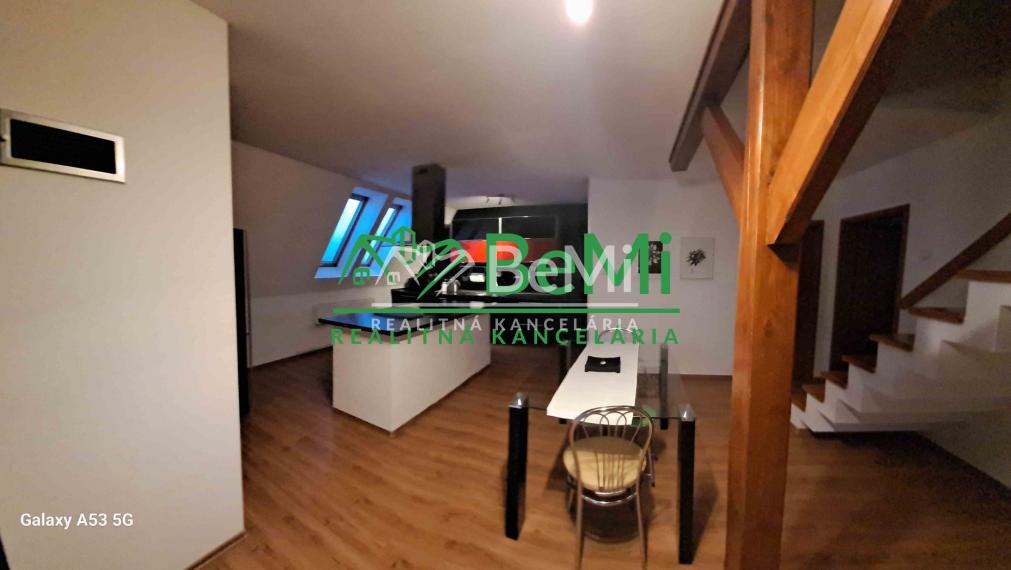 Veľkorysý mezonet na prenájom v Námestove 108-214-MOV