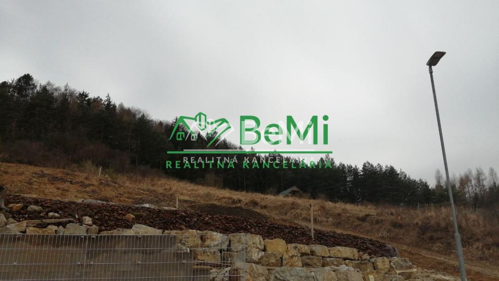 Predaj, pozemok, 686m2, Lietava (092-14-MACHa)