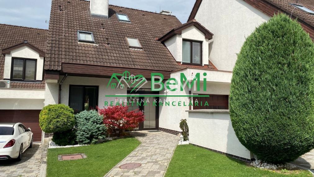 REZERVOVANÉ Rodinný dom Nitra - Zobor 6 - izbový ID 399-12-MIG