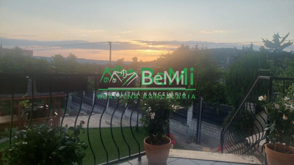 REZERVOVANÉ Rodinný dom Nitra - Zobor 6 - izbový ID 399-12-MIG