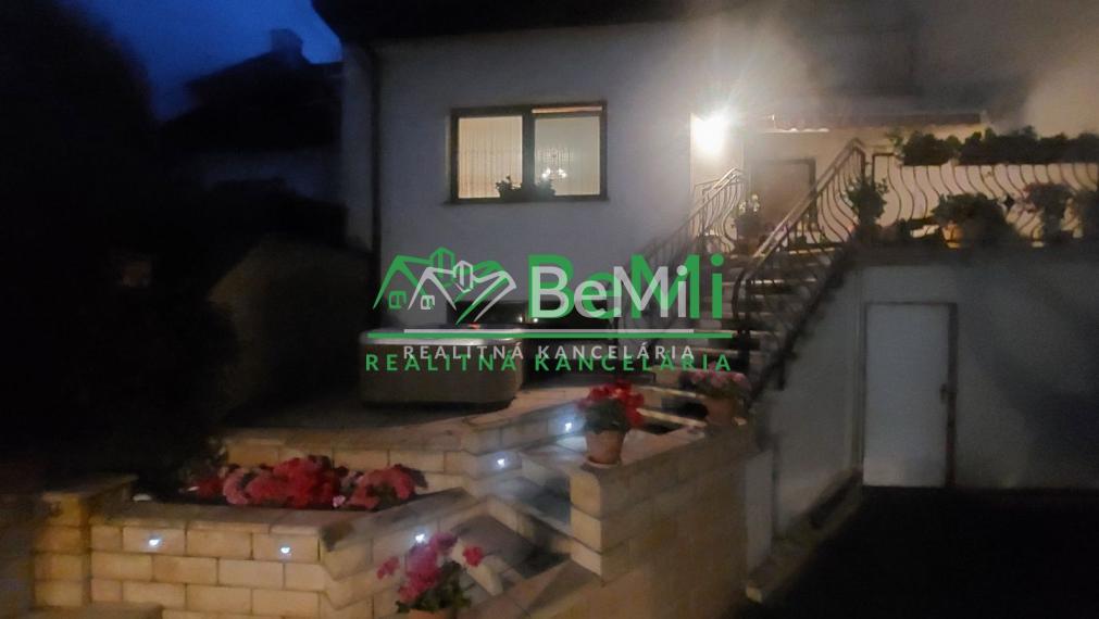 REZERVOVANÉ Rodinný dom Nitra - Zobor 6 - izbový ID 399-12-MIG