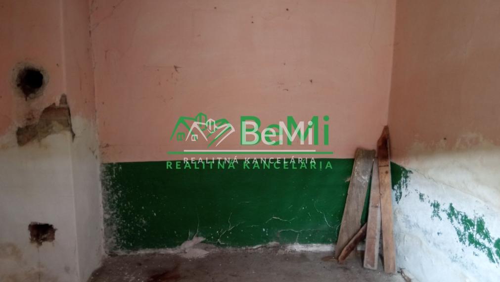 Predaj, vidiecký dom - Čaradice (1128-12-AFI)