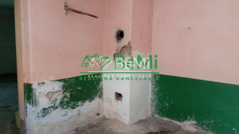 Predaj, vidiecký dom - Čaradice (1128-12-AFI)