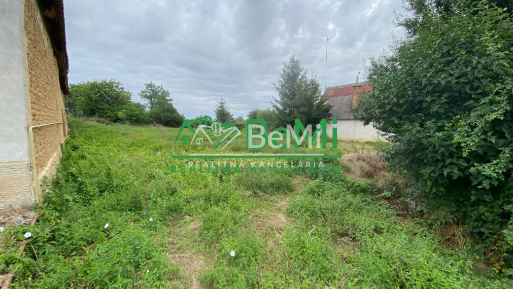 Pozemok pre RD Hruboňovo - Suľany všetky IS ID 405-14-MIG