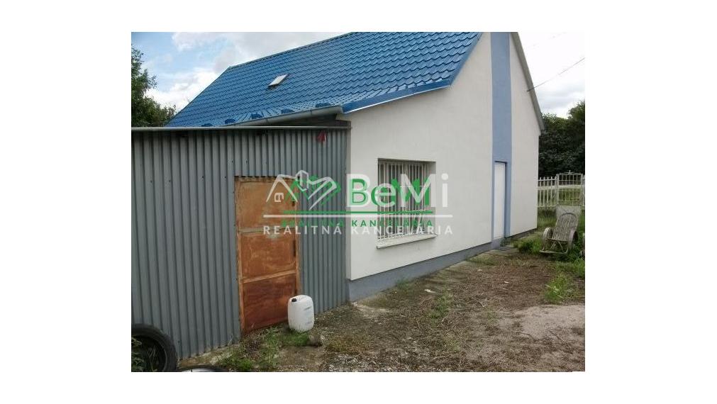 Rodinný dom pre firmu a podnikanie s veľkým pozemkom vo výbornej lokalite -  Nitra (1095-12-RP)