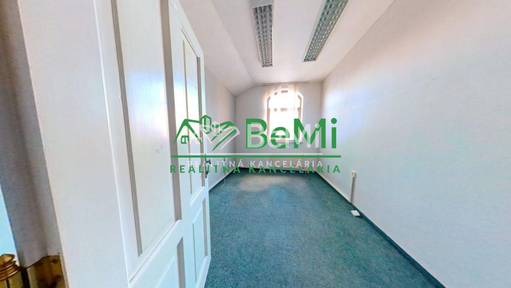 Komerčný /prevádzkový priestor na prenájom-Lučenec