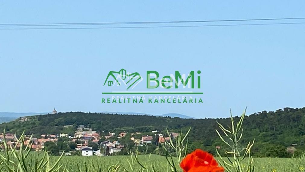 Pozemok Nitra - Zobor ID 408-14-MIG