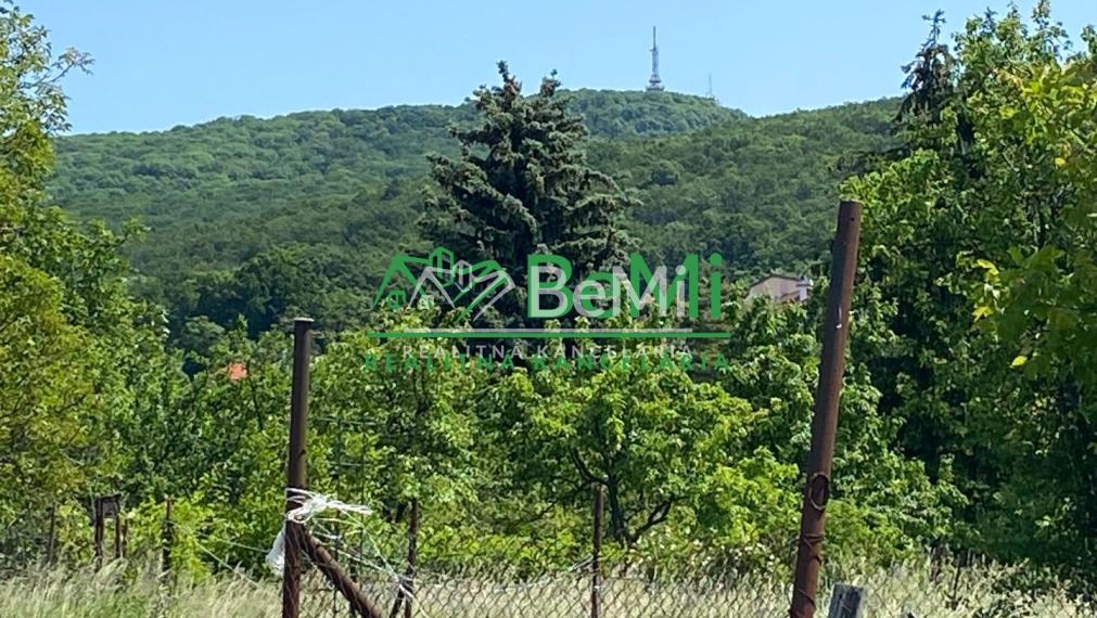 Pozemok Nitra - Zobor ID 408-14-MIG