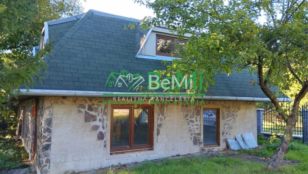 Predaj dom, chalupa - Hostie (1134-12-AFIE)