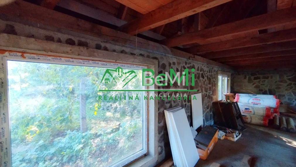 Predaj dom, chalupa - Hostie (1134-12-AFIE)