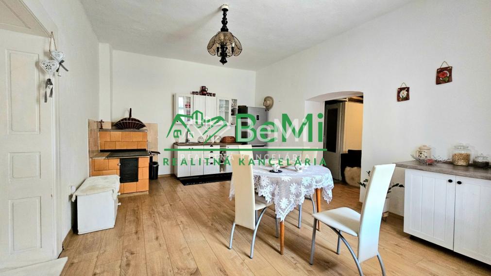 KRÁSNA ROMANTICKÁ CHALUPA V PRÍRODE 1230m2 - NA PREDAJ