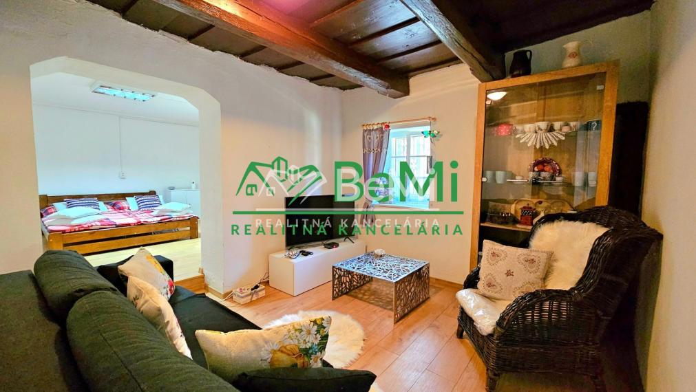 KRÁSNA ROMANTICKÁ CHALUPA V PRÍRODE 1230m2 - NA PREDAJ