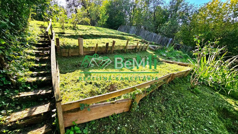 KRÁSNA ROMANTICKÁ CHALUPA V PRÍRODE 1230m2 - NA PREDAJ