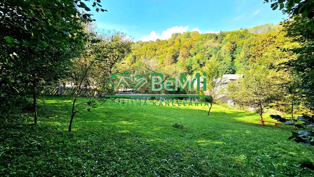 KRÁSNA ROMANTICKÁ CHALUPA V PRÍRODE 1230m2 - NA PREDAJ