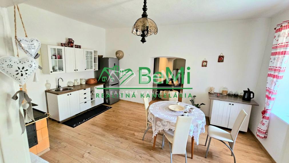 KRÁSNA ROMANTICKÁ CHALUPA V PRÍRODE 1230m2 - NA PREDAJ