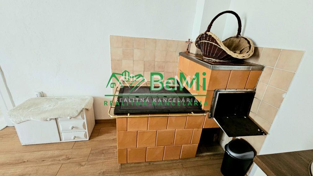 KRÁSNA ROMANTICKÁ CHALUPA V PRÍRODE 1230m2 - NA PREDAJ