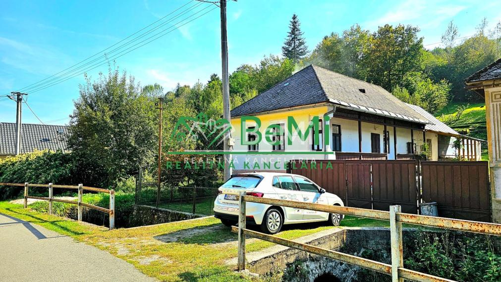 KRÁSNA ROMANTICKÁ CHALUPA V PRÍRODE 1230m2 - NA PREDAJ