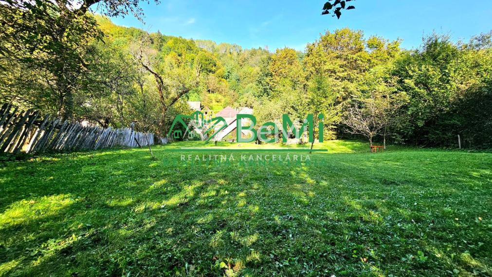 KRÁSNA ROMANTICKÁ CHALUPA V PRÍRODE 1230m2 - NA PREDAJ