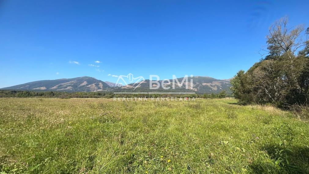 Pozemok v Pribyline s výhľadom na Kriváň ID: 049-14-STKE