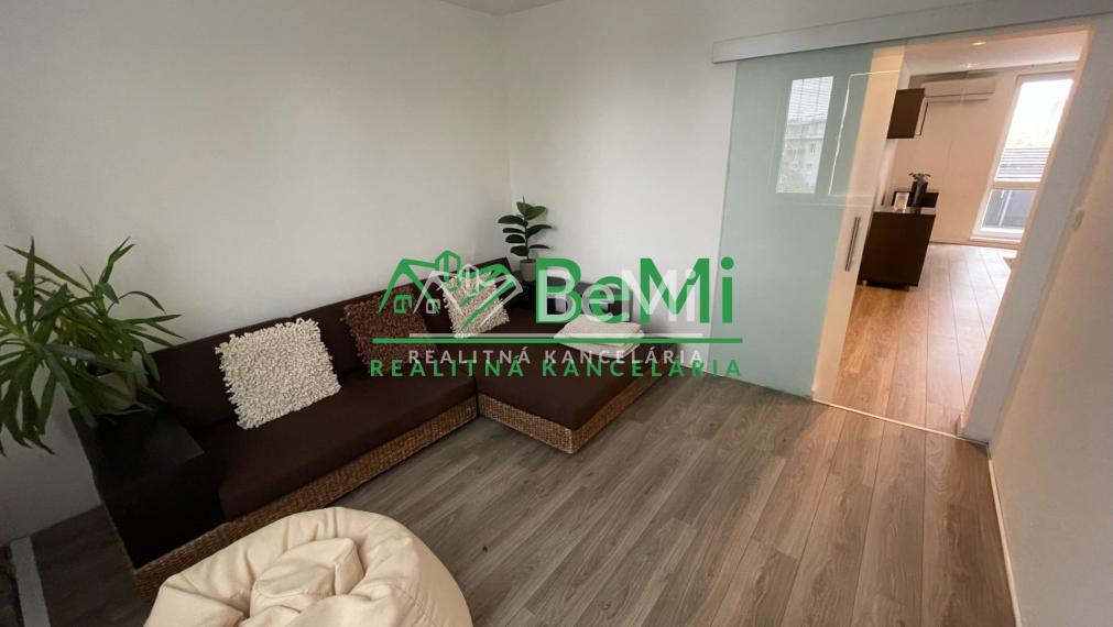 Prenájom 3 izbového bytu Štefániková Michalovce