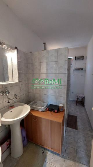 Na predaj - rodinný dom v obci Kovarce - ID 147-12-LUGUa