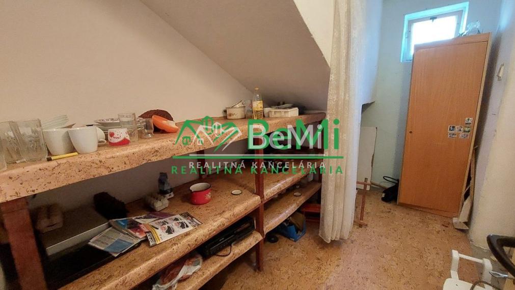 Na predaj - rodinný dom v obci Kovarce - ID 147-12-LUGUa