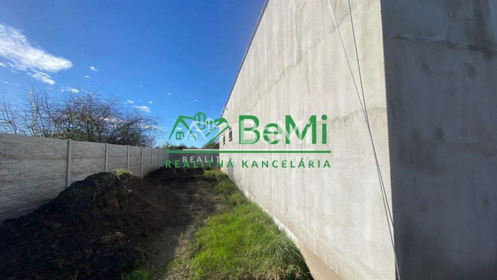 Moderná novostavba , 4 izbový rodinný dom v obci Žihárec ID 422-12-MIG