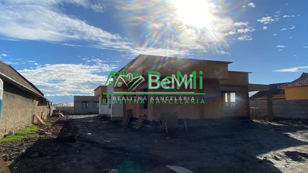 Novostavba , moderný dvojdom v obci Žihárec ID 424-12-MIG