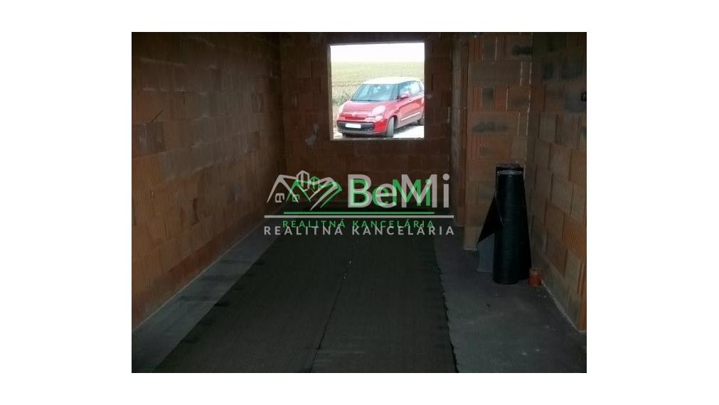 POSLEDNÝ 5 izbový rodinný dom PRI LESE: Novostavba Malý Lapáš