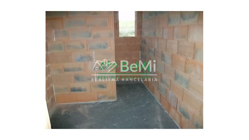 POSLEDNÝ 5 izbový rodinný dom PRI LESE: Novostavba Malý Lapáš