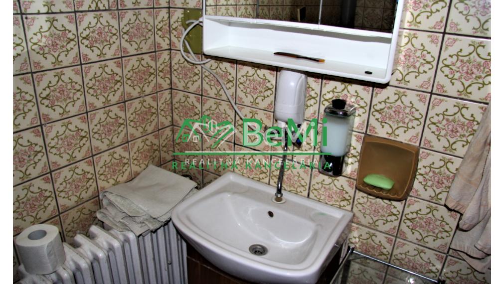 Chata na úplnej samote v lese s vlastnou prístupovou cestou  039-13-MACHO