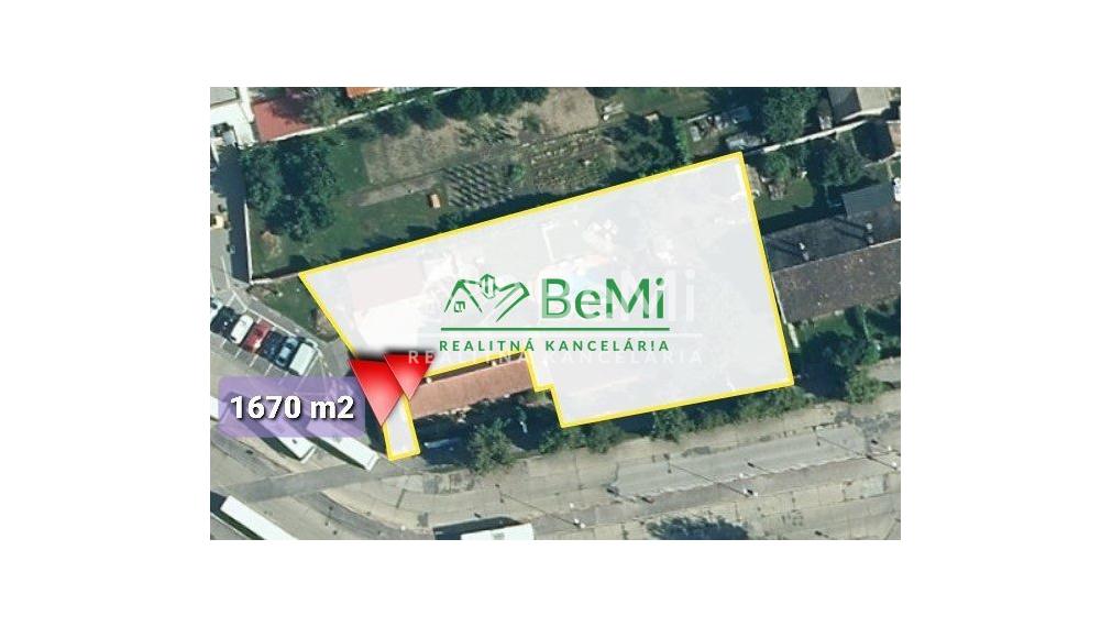 Investičný POZEMOK v centre mesta ...1670m2...Galanta (094-14-DAR)