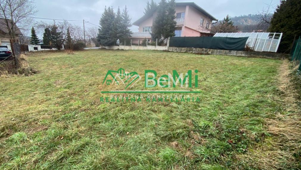 Pozemok Nitra - ZOBOR 805 m2 ID 446-14-MIG