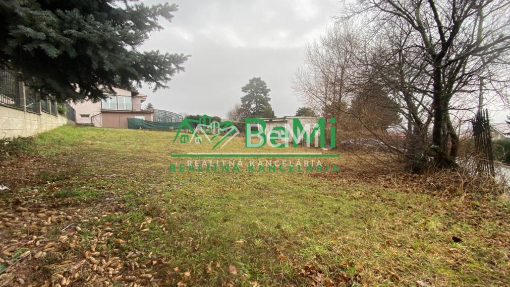 Pozemok Nitra - ZOBOR 805 m2 ID 446-14-MIG