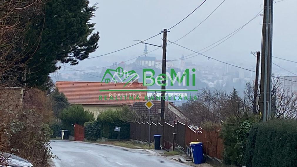 Pozemok Nitra - ZOBOR 805 m2 ID 446-14-MIG