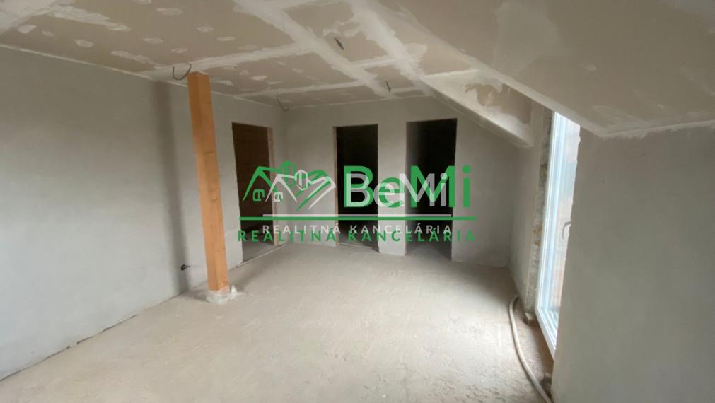 5 izbový rodinný dom , hrubá stavba Nitra - Malý Lapáš ID 447-12-MIG