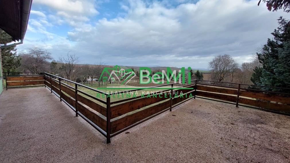 Predaj - Strelnica s poľovníckou chatou v okrese Hlohovec