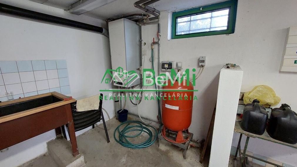 Predaj - Strelnica s poľovníckou chatou v okrese Hlohovec