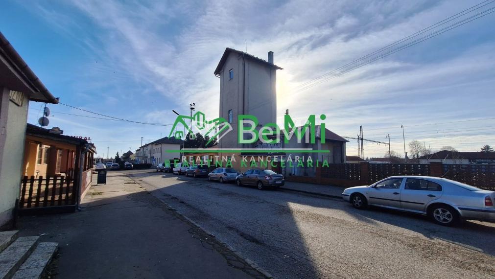 Prenájom, prípadne predaj obchodného priestoru - Levice ( 059-28-DUJU)