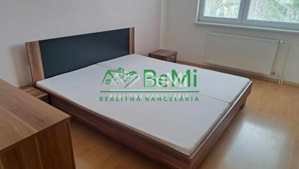 NA Prenájom 2- izbový zariadený byt Melčice Lieskové