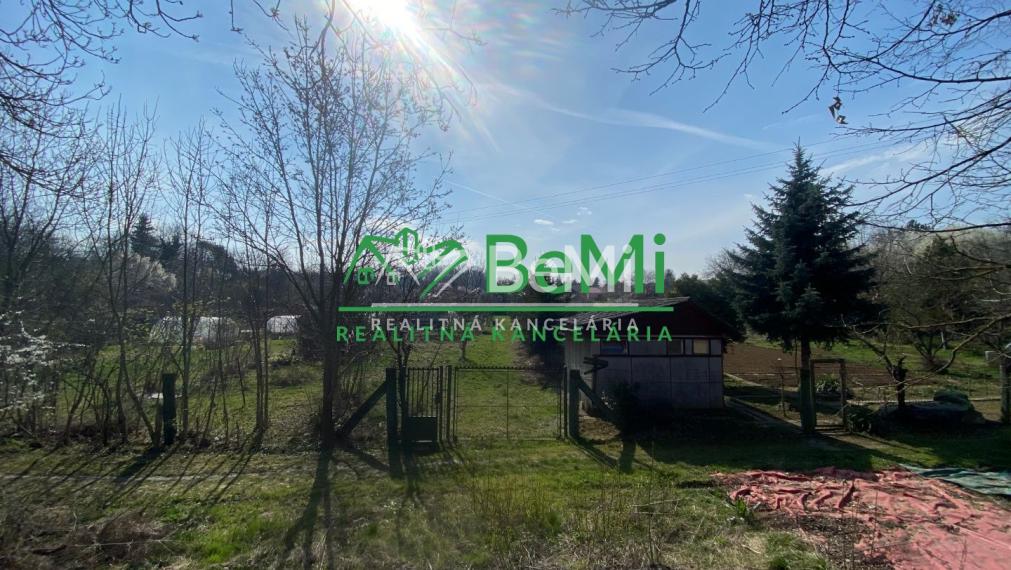 Záhrada  809 m2 Nitra - Kynek ID 466-14-MIGa