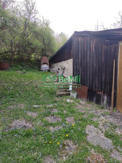 Rekreačná chalupa Kolárovice, okres Bytča, 351m2