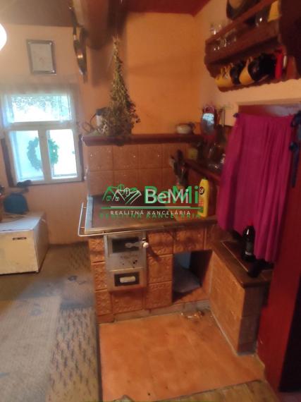 Rekreačná chalupa Kolárovice, okres Bytča, 351m2