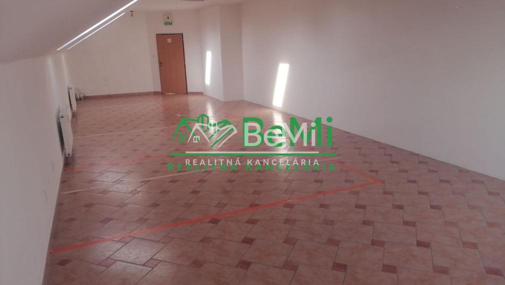 Prenájom... KANCELÁRSKY PRIESTOR ... Nitra... Novozámocká ulica (138-26-DAR)