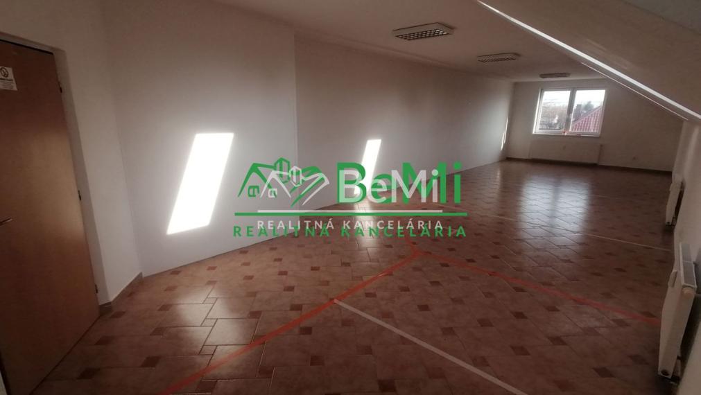 Prenájom... KANCELÁRSKY PRIESTOR ... Nitra... Novozámocká ulica (138-26-DAR)