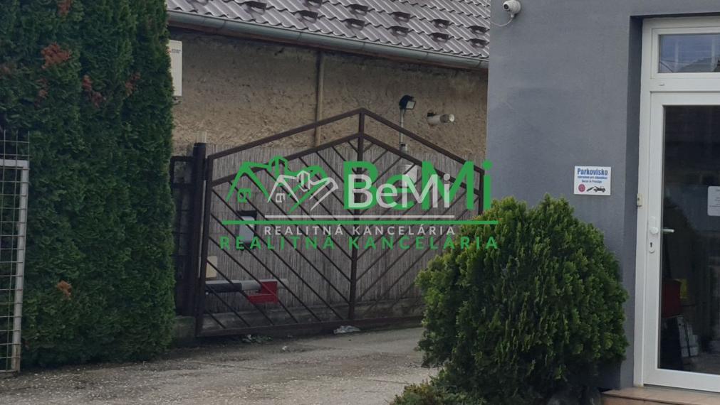 Prenájom... KANCELÁRSKY PRIESTOR ... Nitra... Novozámocká ulica (138-26-DAR)