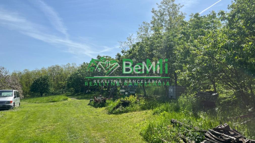 Predaj pozemok - Krškany (002-14-MIJK)