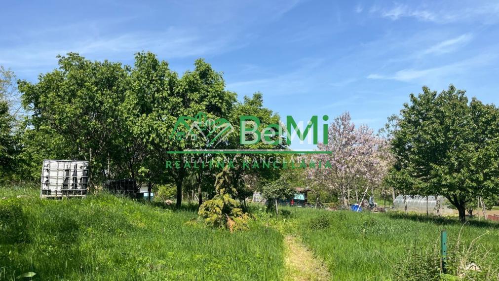 Predaj pozemok - Krškany (002-14-MIJK)