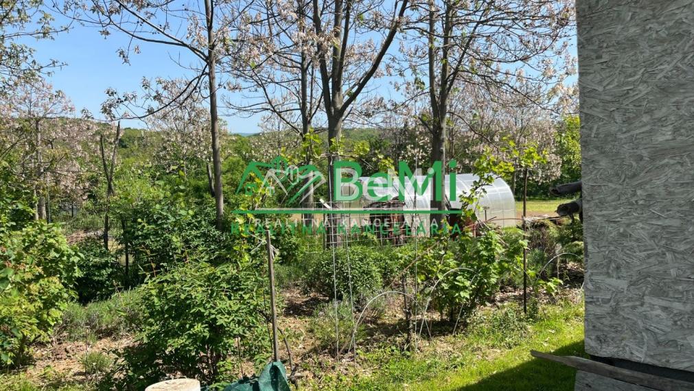 Predaj pozemok - Krškany (002-14-MIJK)